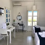 펜션 Eliza & Mike's Paros 로갈라스