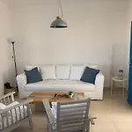 펜션 Eliza & Mike's Paros 로갈라스
