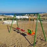Eliza & Mike's Paros * Logaras