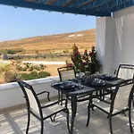 Eliza & Mike's Paros 펜션 로갈라스