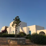 Eliza & Mike's Paros 펜션 로갈라스