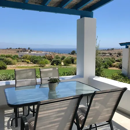 Eliza & Mike's Parikia (Paros)