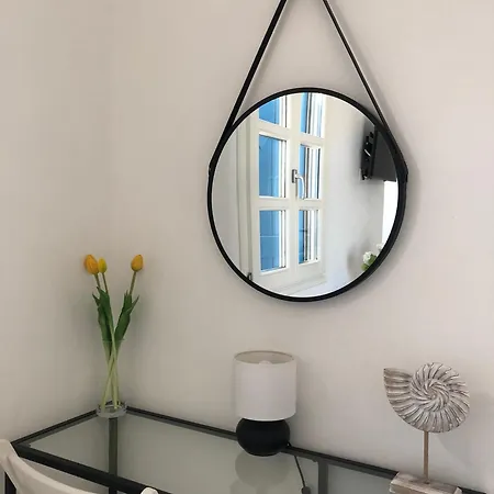 Eliza & Mike's Parikia (Paros)