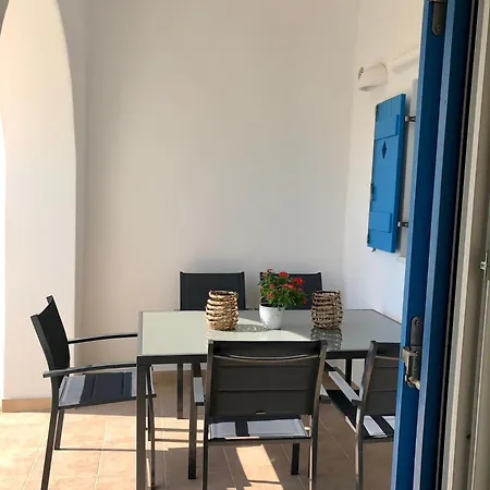 Eliza & Mike's Villa Parikia (Paros)