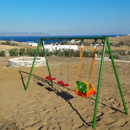 Eliza & Mike's Paros * لوغاراس