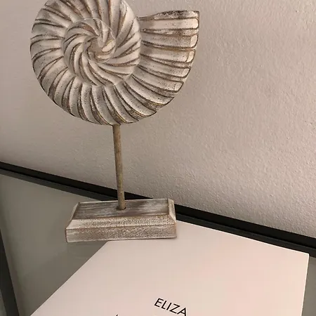 Eliza & Mike's Villa