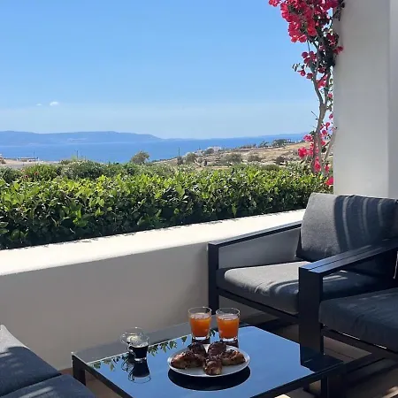 Дом отдыха Eliza & Mike's Paros *