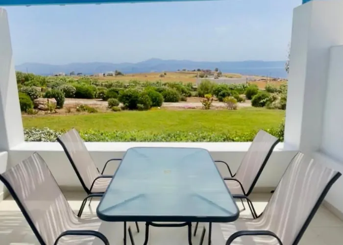 Eliza&mike's Paros * Logaras